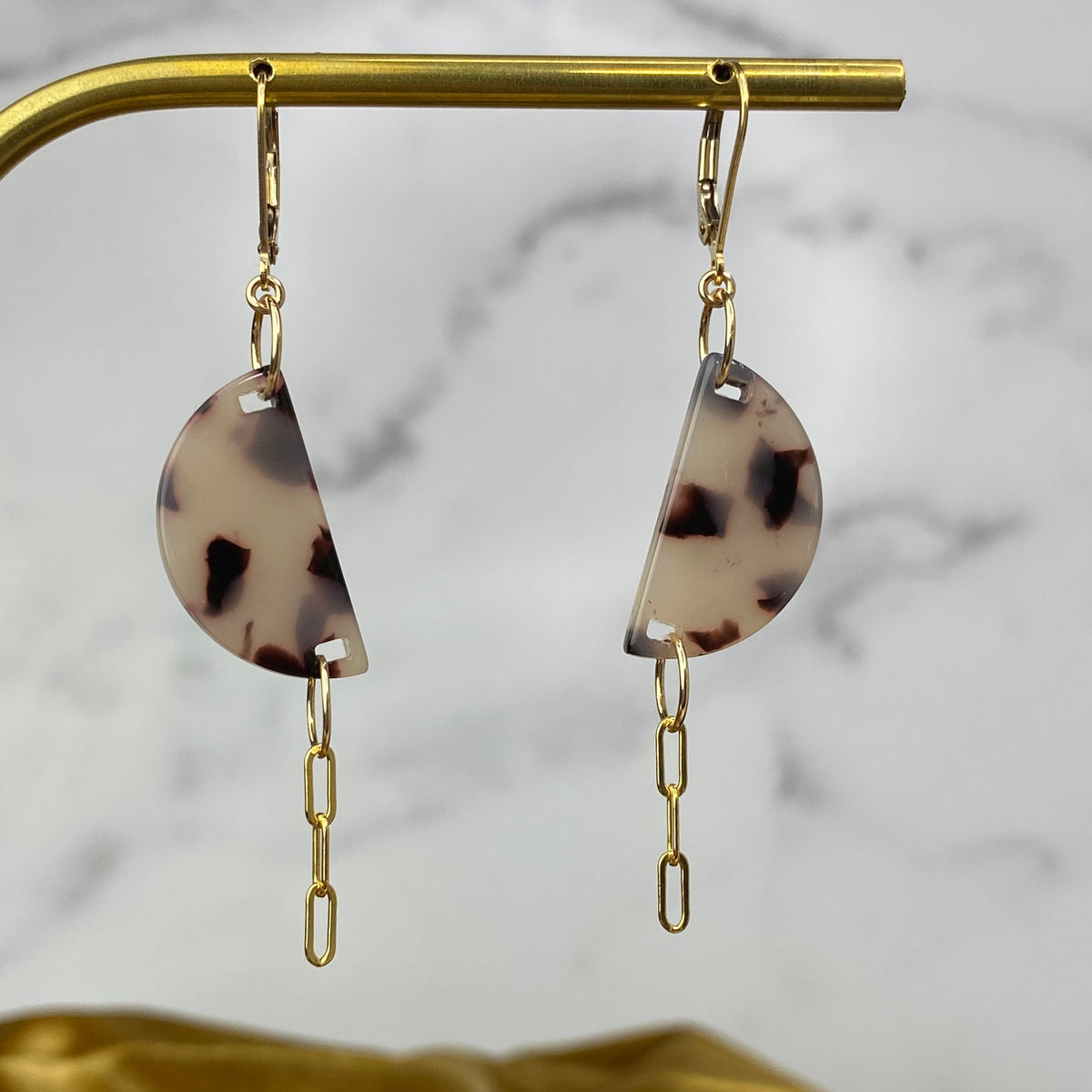 Tortoise Link Earrings
